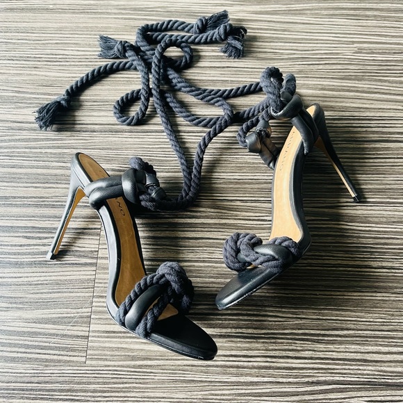 Carrano, Daisy Heels, Black - Picture 5 of 10